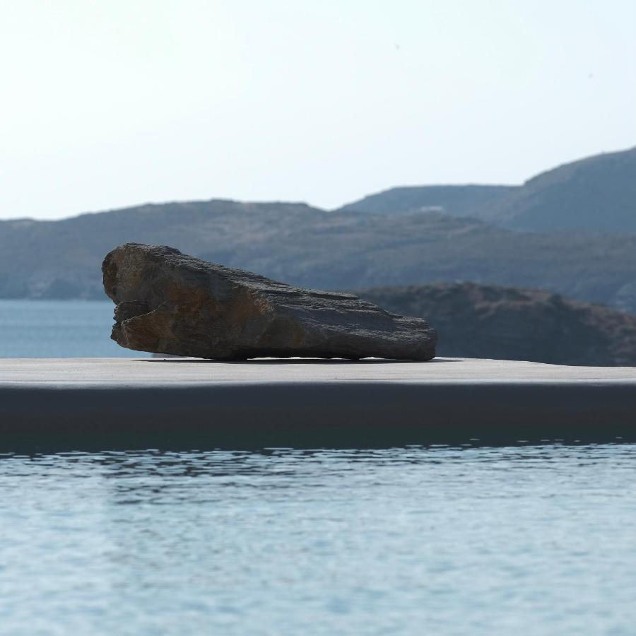 Amal Kythnos Suites מראה חיצוני תמונה