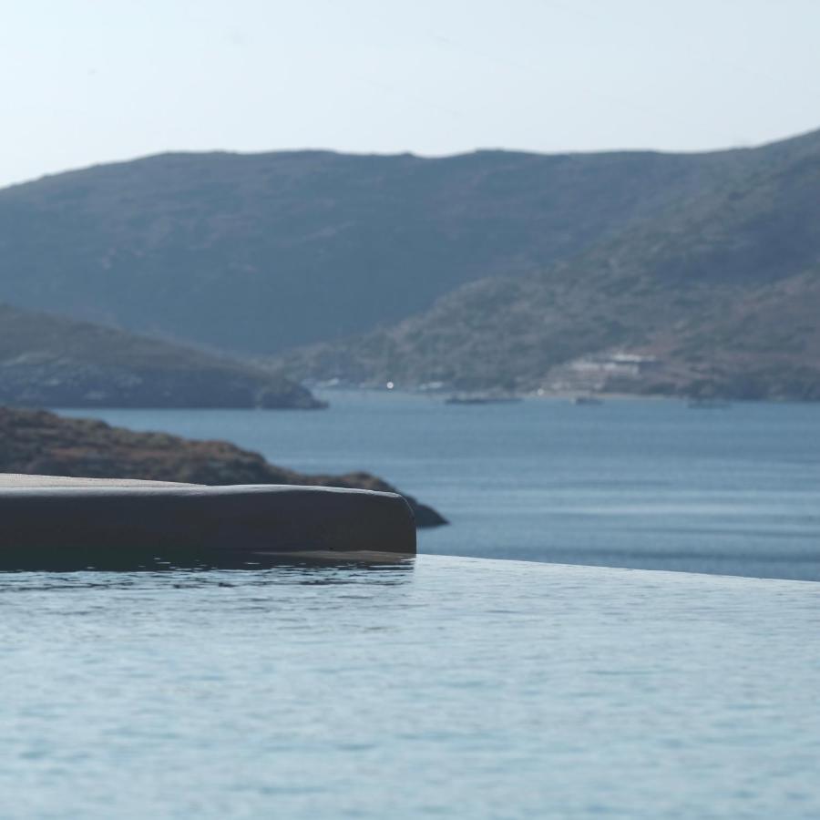 Amal Kythnos Suites מראה חיצוני תמונה