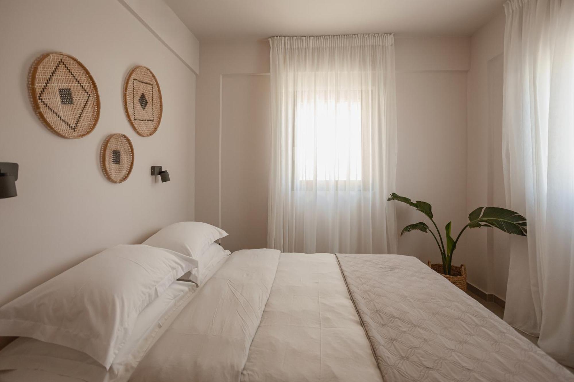 Amal Kythnos Suites מראה חיצוני תמונה