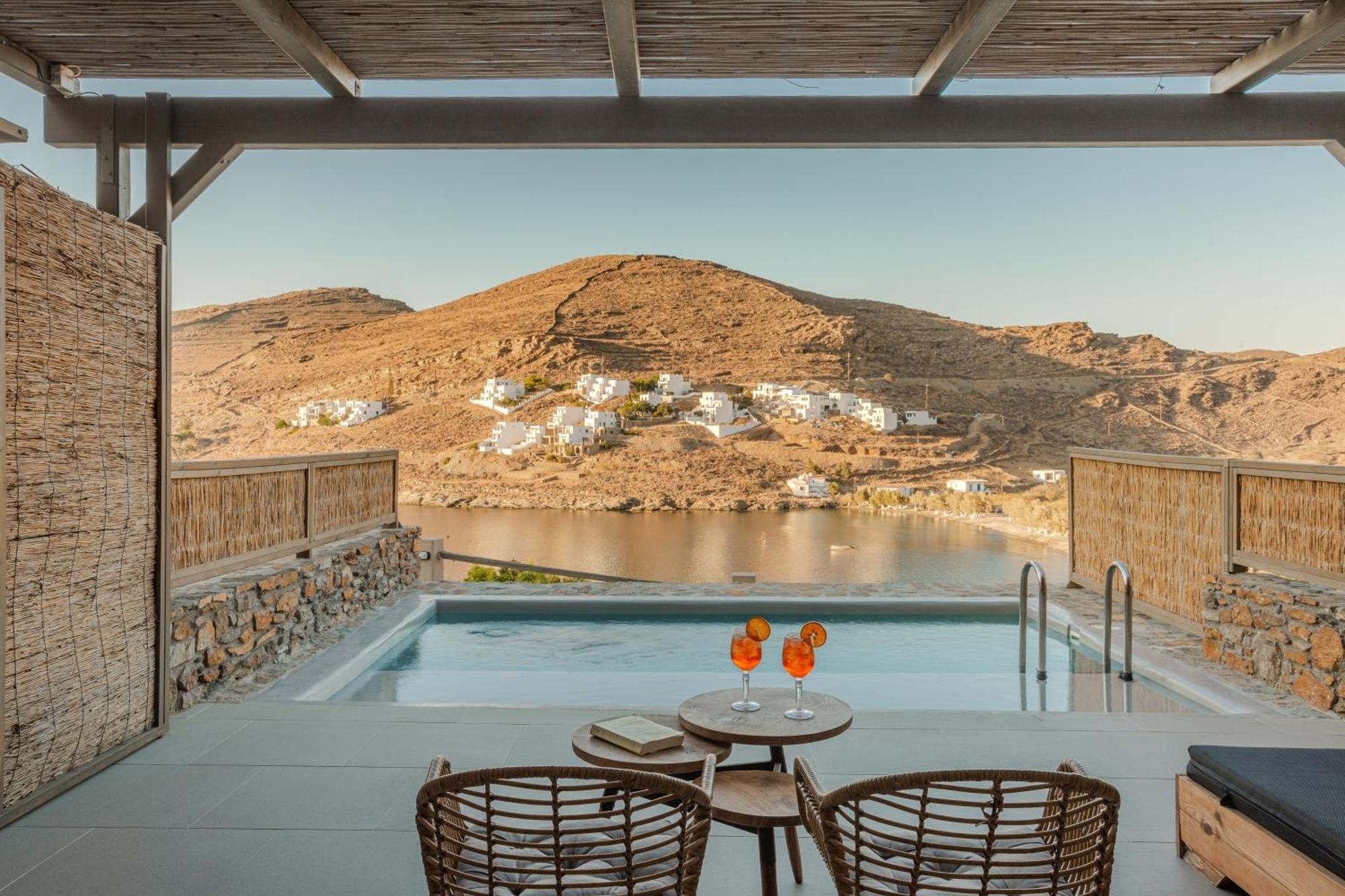 Amal Kythnos Suites מראה חיצוני תמונה