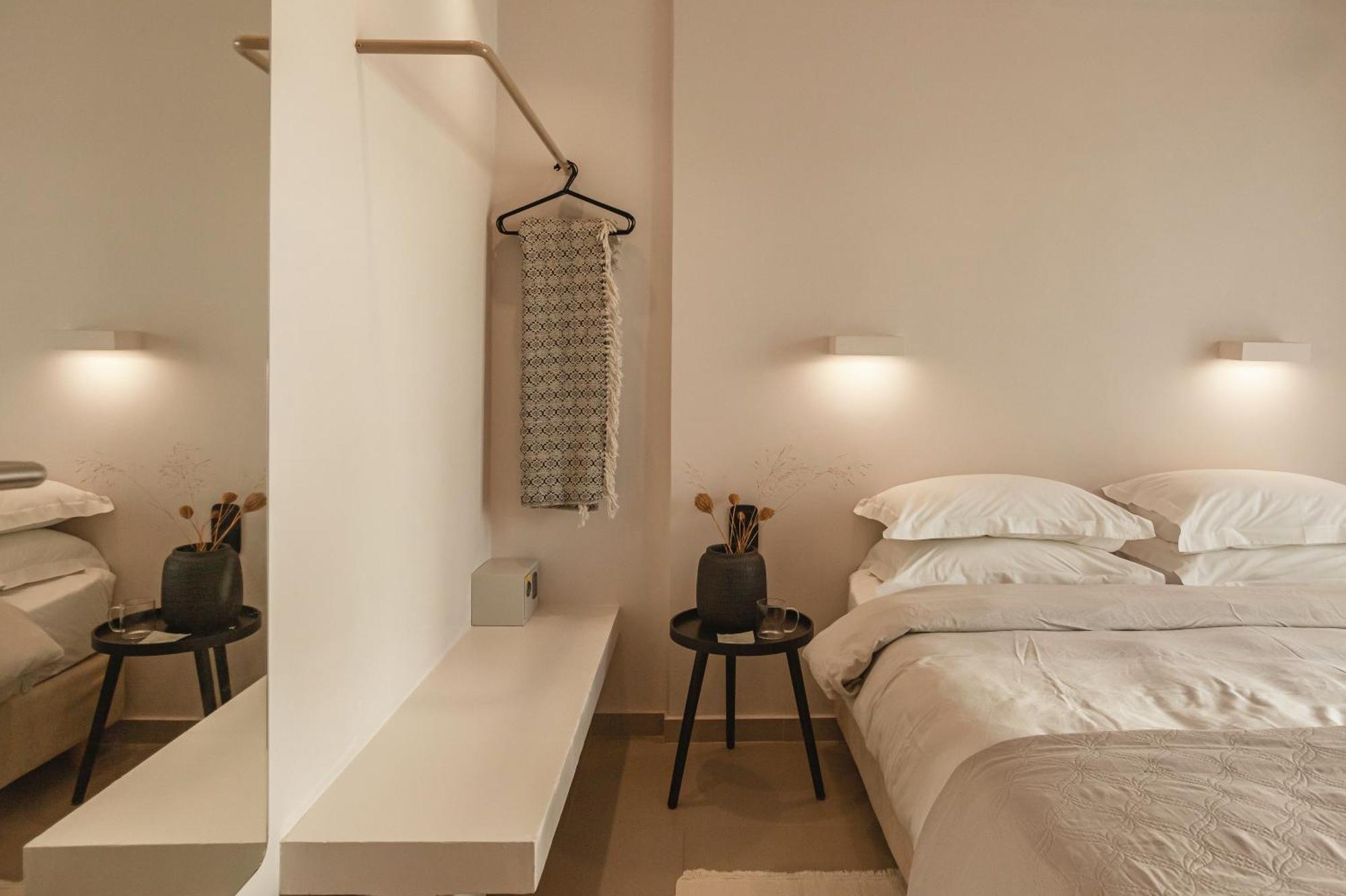 Amal Kythnos Suites מראה חיצוני תמונה