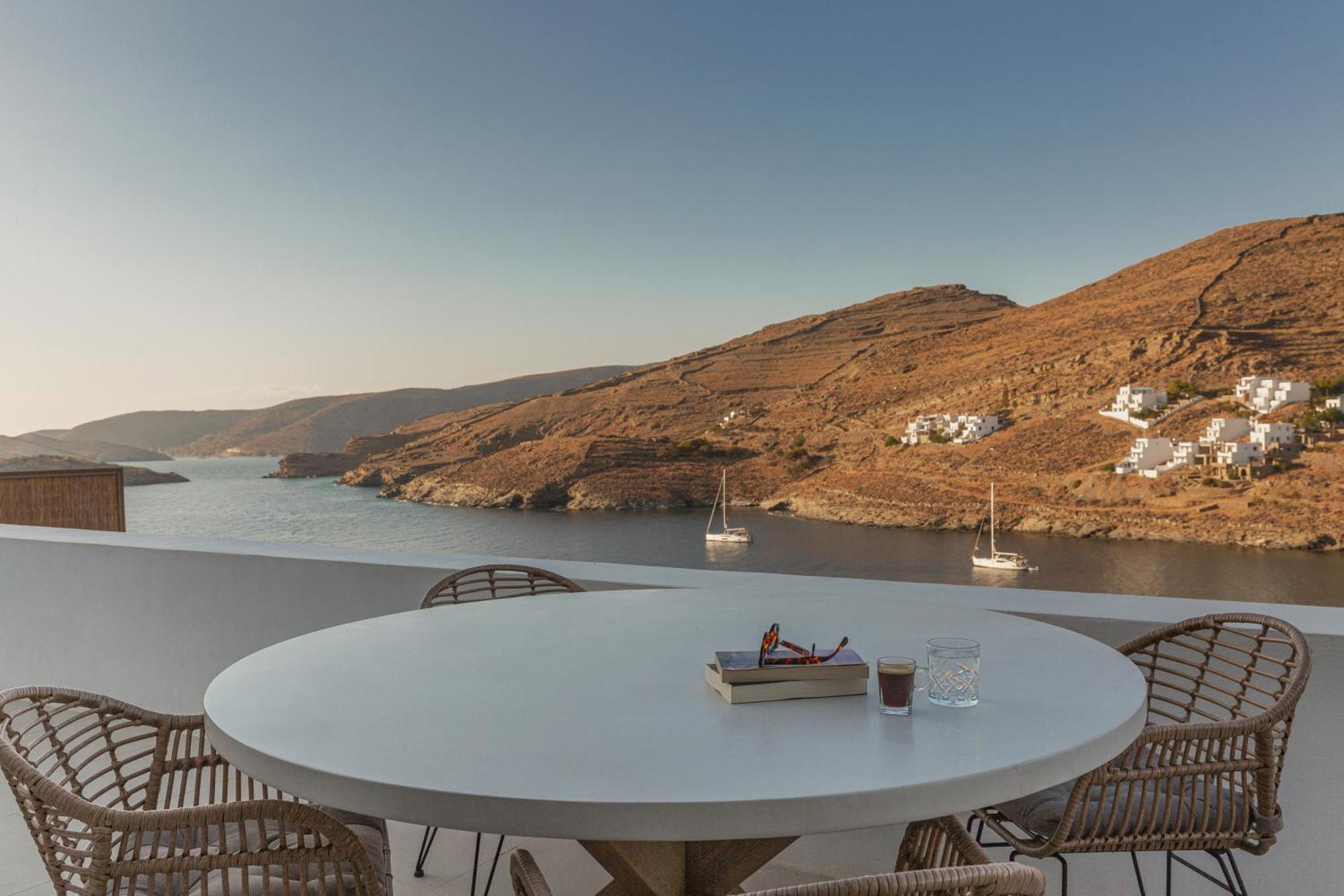 Amal Kythnos Suites מראה חיצוני תמונה