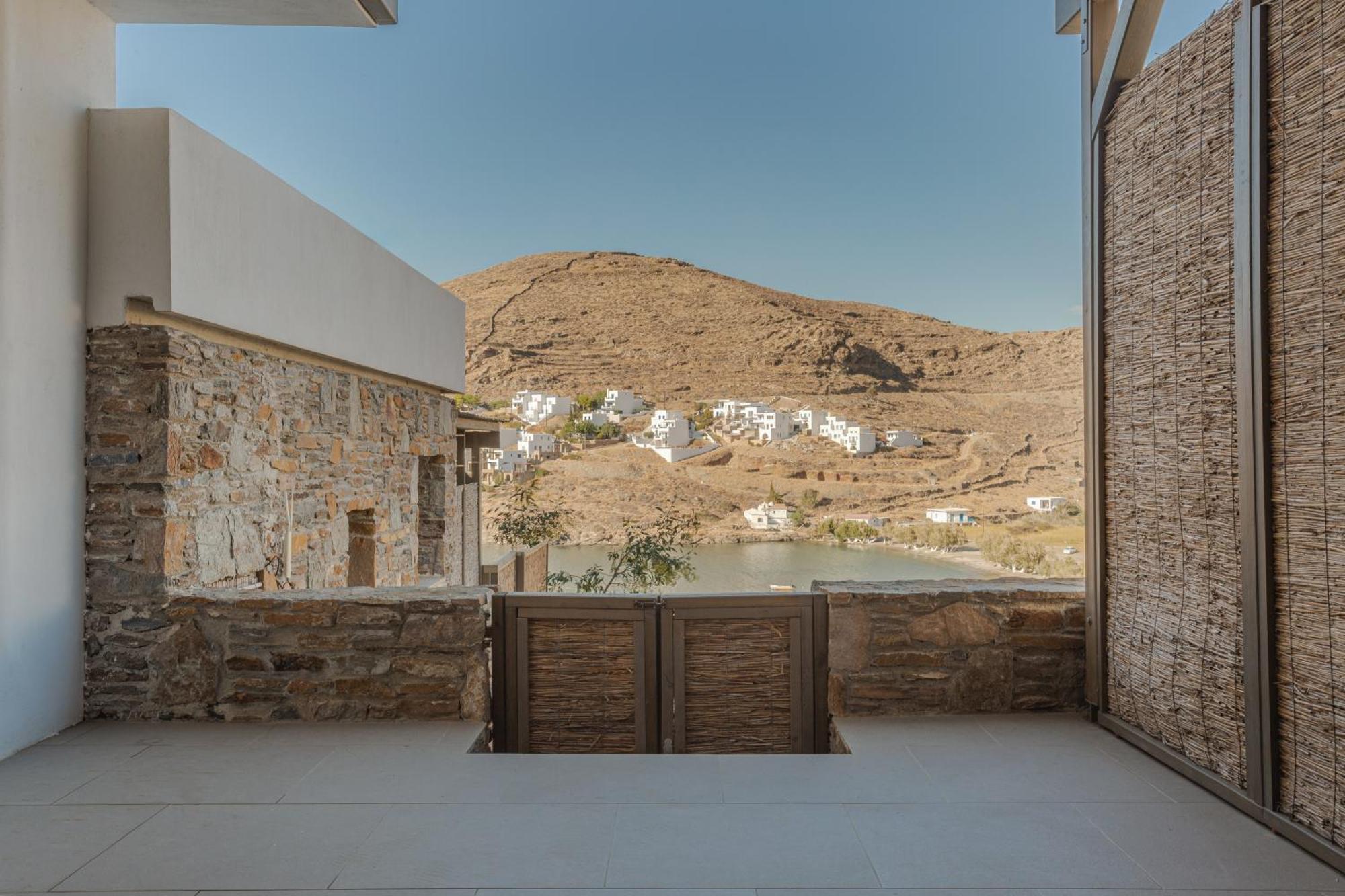 Amal Kythnos Suites מראה חיצוני תמונה