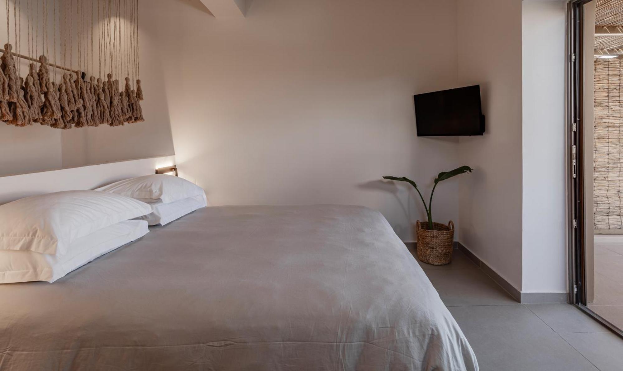 Amal Kythnos Suites מראה חיצוני תמונה