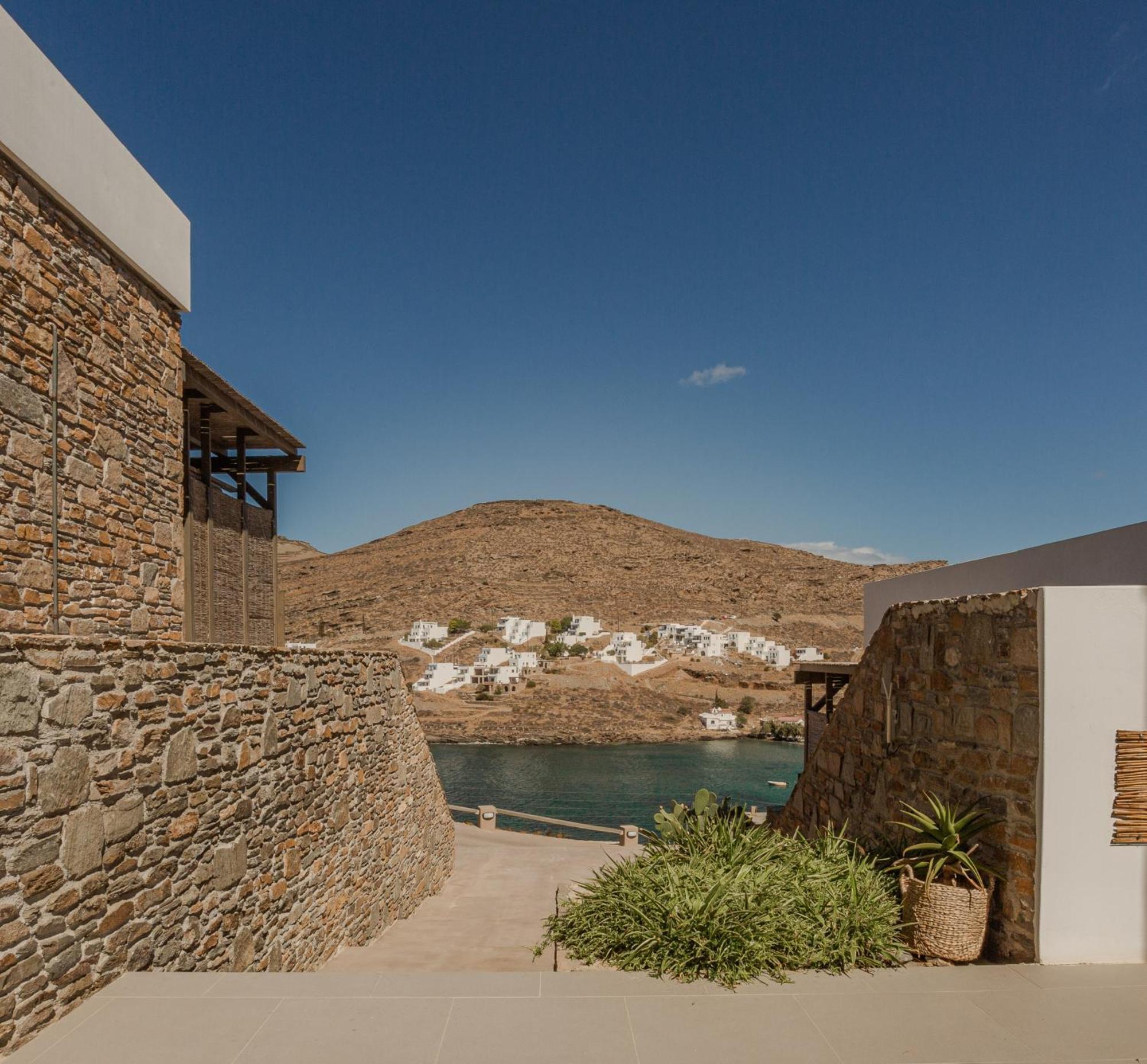 Amal Kythnos Suites מראה חיצוני תמונה